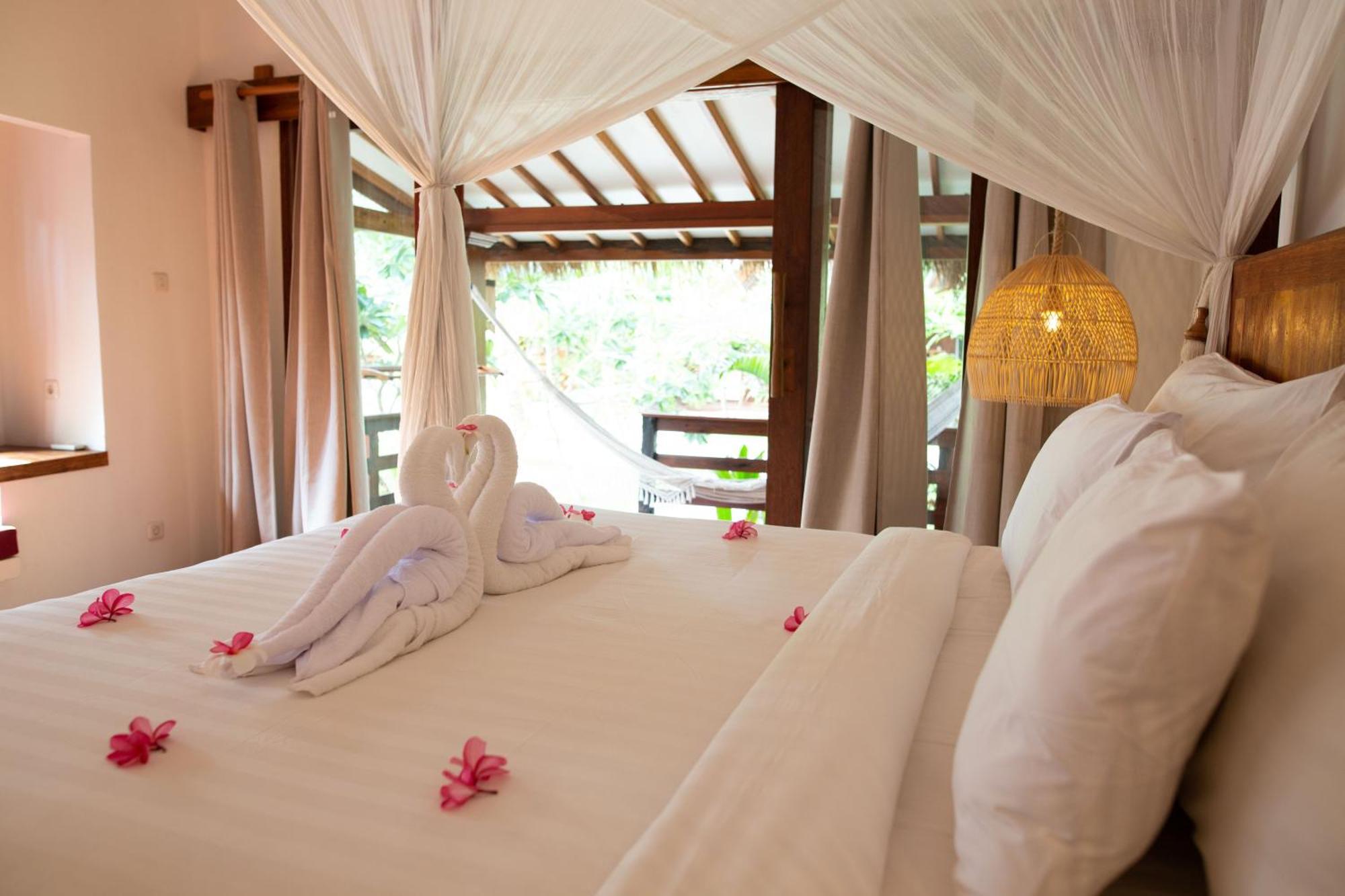 Island View Bar & Hotel Gili Air