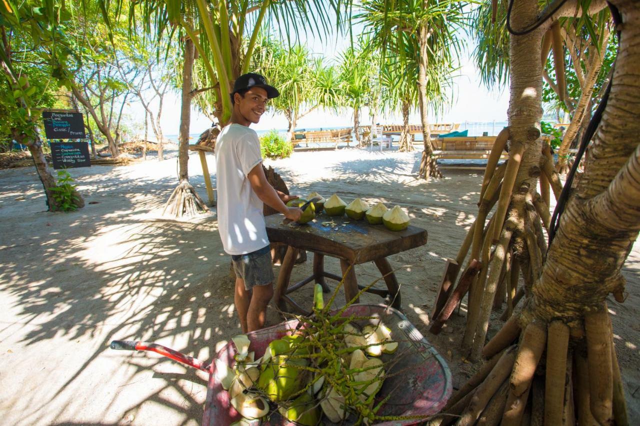 Island View Bar &